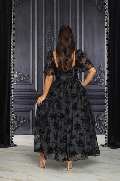 Midnight Bloom Velvet Midi Dress