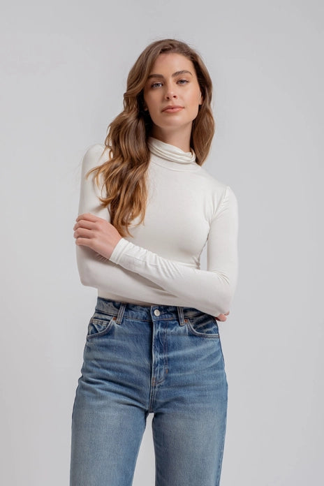 Essential Long Sleeve Turtleneck